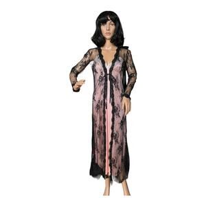 Sexy Long Black Lace Scalloped satin ribbon closing Robe size small